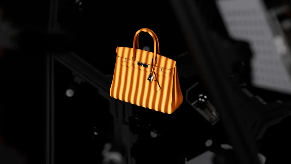 Borsa in pelle arancione scansionata dentro il D-Twin 2